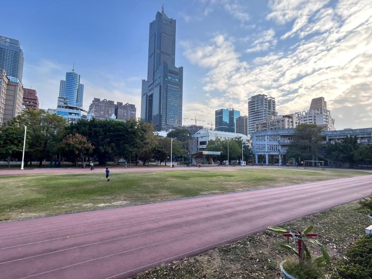 Hotel Sunshine Kaohsiung Exteriör bild