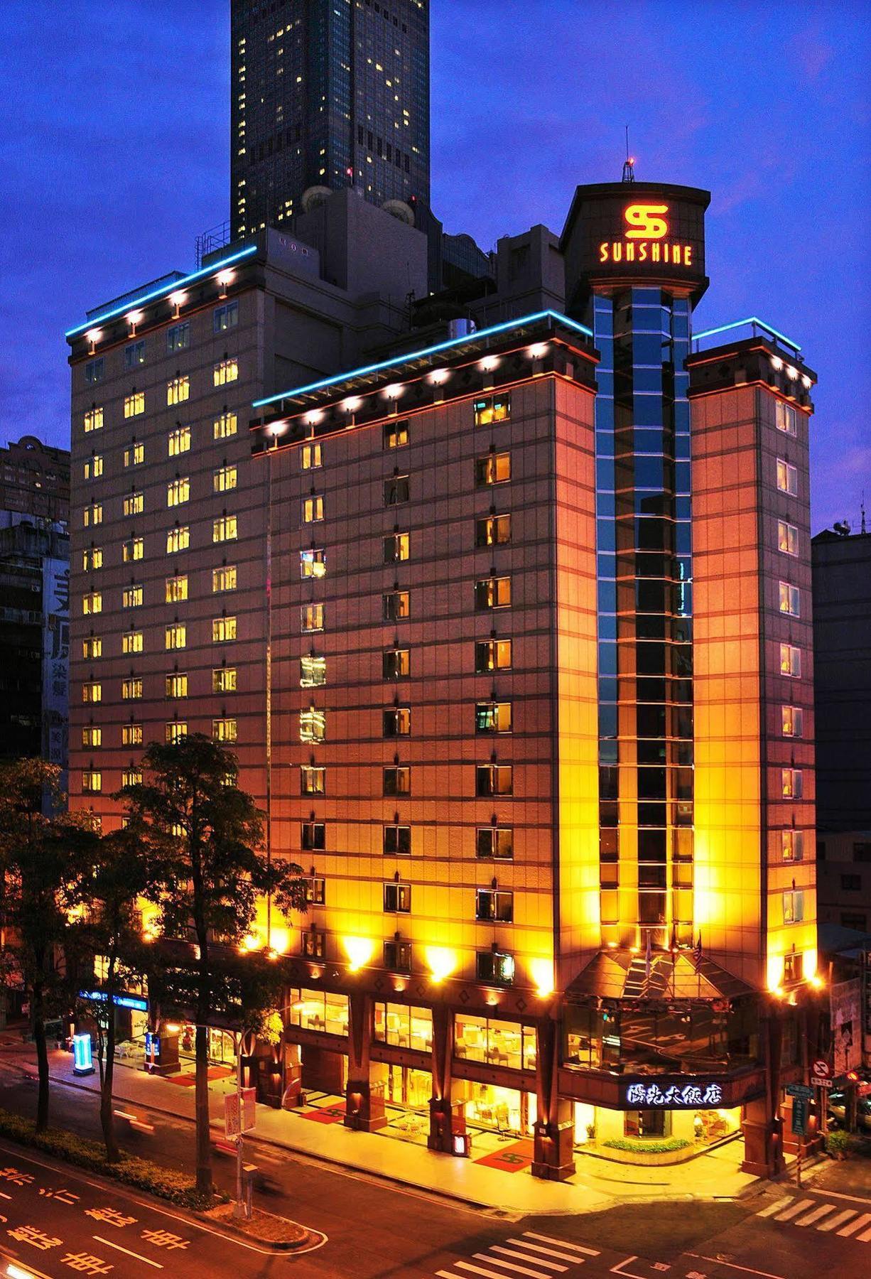 Hotel Sunshine Kaohsiung Exteriör bild